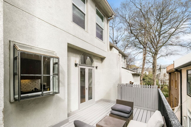 Building Photo - 794 Piedmont Ave NE