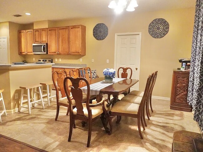 Dining Room - 86280 Augustus Ave