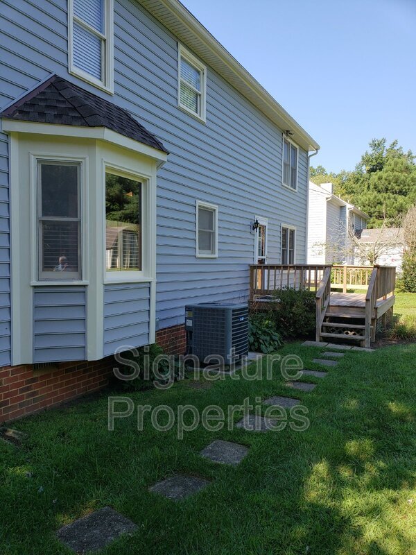 Building Photo - 9234 Fair Hill Ct