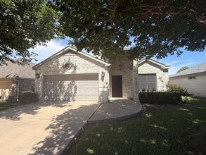 Building Photo - 125 Dove Ln