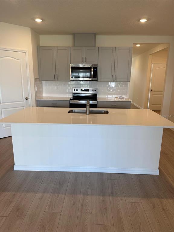 Building Photo - 299 Conway Ave