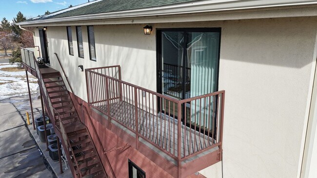 Building Photo - 2 Bed / 2 Bath Newly Renovated Apartment | Walkable Amenities in SW Loveland