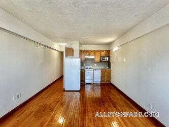 Building Photo - 1110 Commonwealth Ave