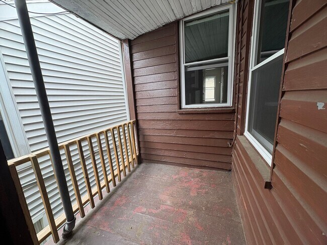 Building Photo - 31 N Hartley St