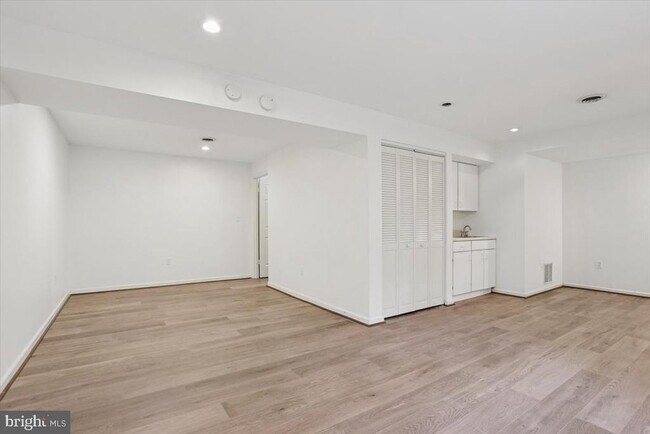 Building Photo - 12540 Cavalier Dr