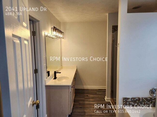Building Photo - 2041 Upland Dr