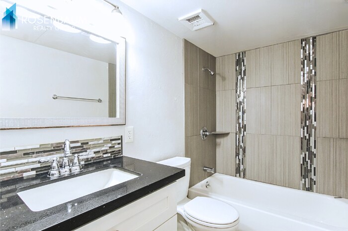 Building Photo - 6320 N 16th St