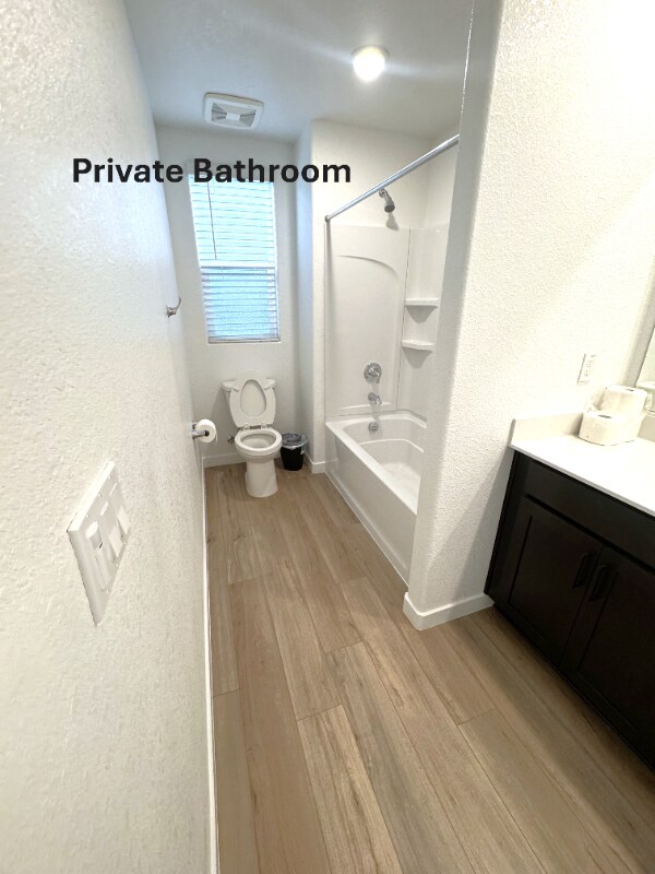 Building Photo - 1379 Leonhardt Lp