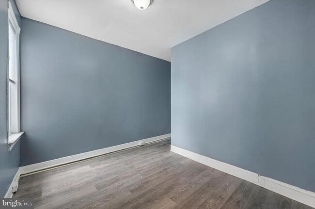 Building Photo - 1110 Morton Ave