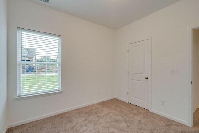Building Photo - New Construction! 3 Bed, 2 Bath, Single fa...
