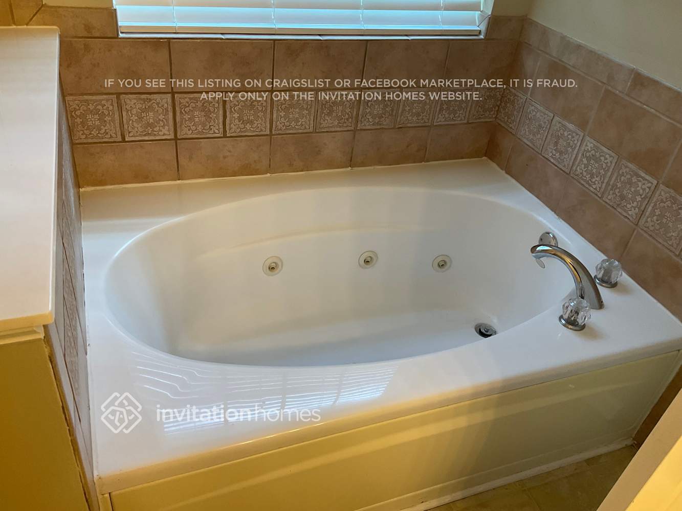 Building Photo - 3280 Sable Trl