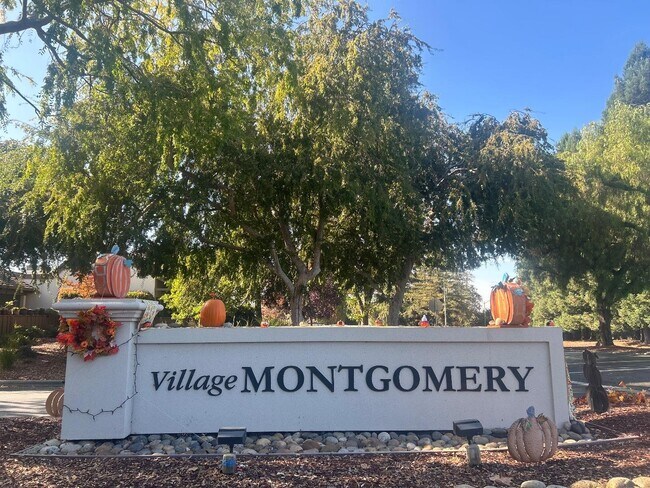 Building Photo - 6190 Gerdts Dr