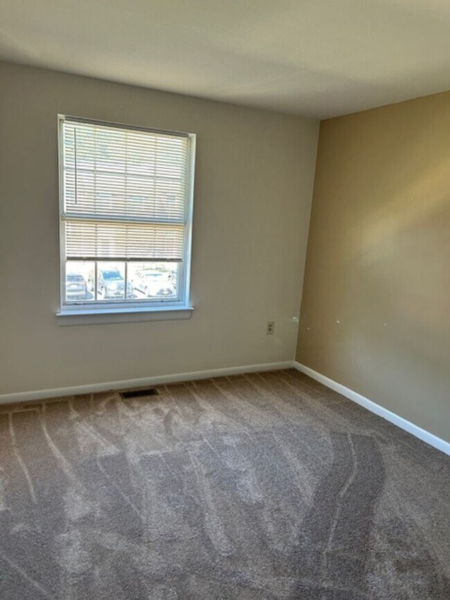 Building Photo - 1107 Soho Ct