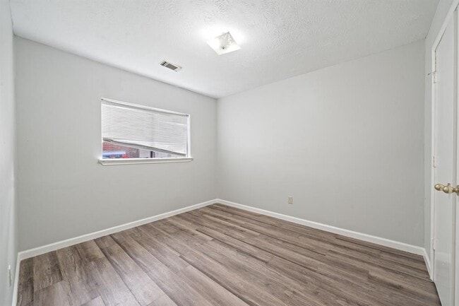 Building Photo - 14915 Dunster Ln