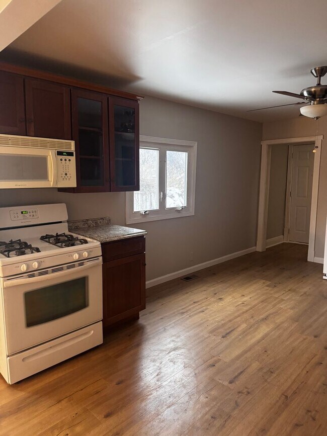 Building Photo - 3811 E 50th St