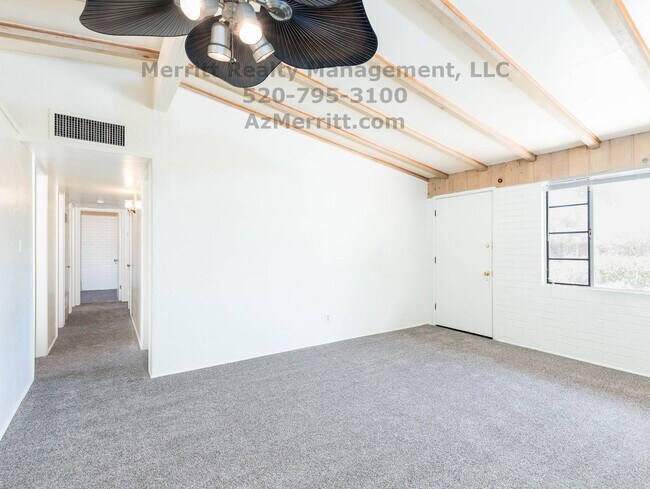 Building Photo - Perfect 3 bdrm 2 bath home in quiet centra...