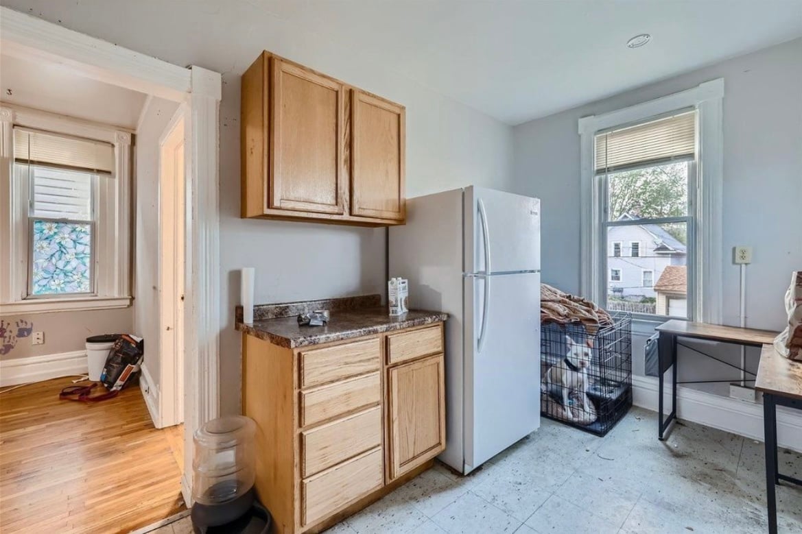 Building Photo - 617 Maryland Ave E