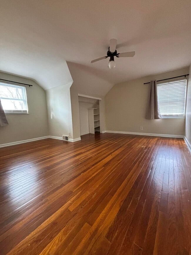 Building Photo - 514 Enfield Rd