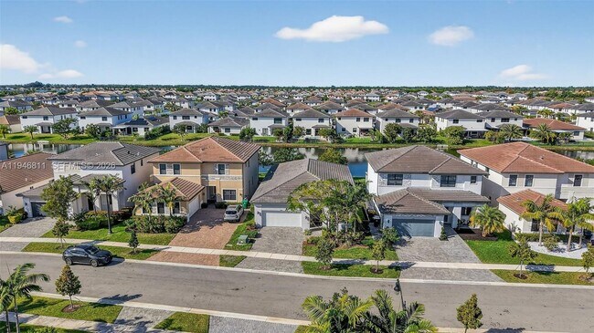 Building Photo - 4398 SW 173rd Ave