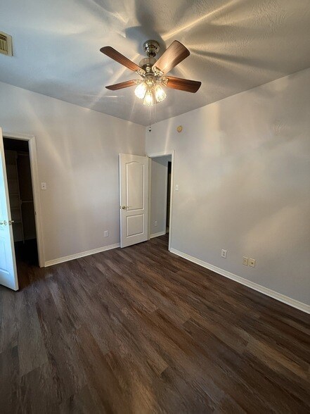 Building Photo - 5250 Sherilynn Dr