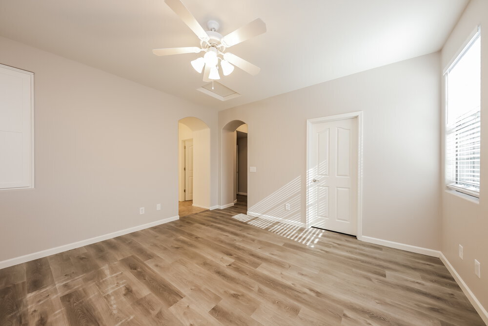 Building Photo - 2362 W Sleepy Ranch Rd