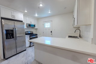 Building Photo - 837 Sunset Ave