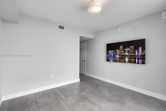 Building Photo - 300 Sunny Isles Blvd