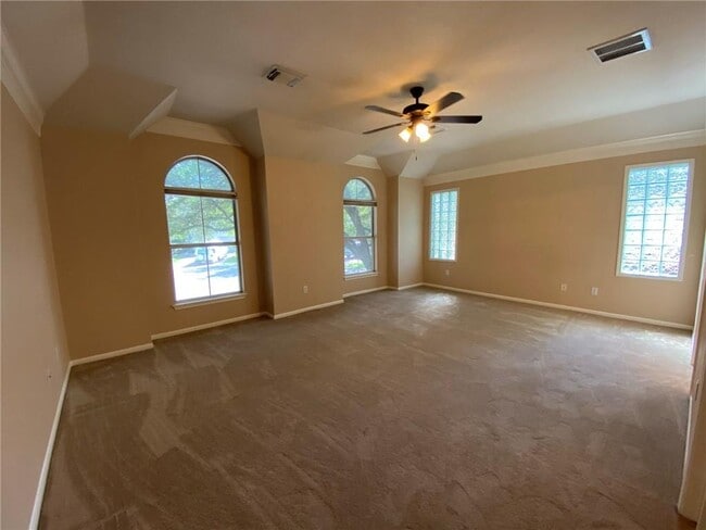 Building Photo - 4 Muirfield Greens Cove
