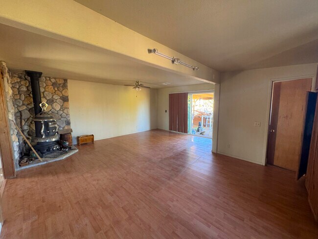 Primary Photo - 57220 Spencer Rd