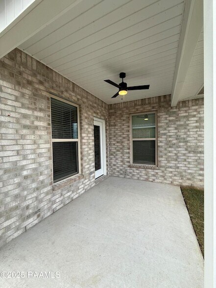 Building Photo - 135 Ridley Ln