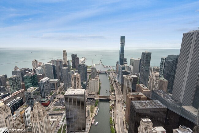 Building Photo - 401 N Wabash Ave