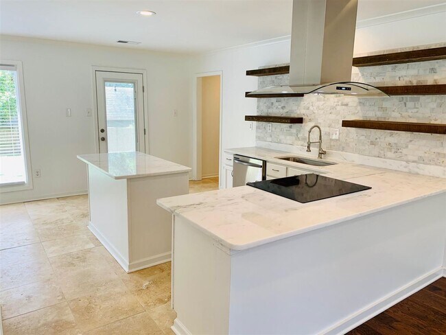 Building Photo - 8935 Enton Cove