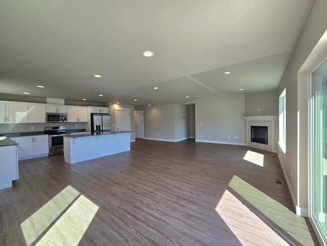 Building Photo - New Construction Three Bedroom Two Bath Ra...
