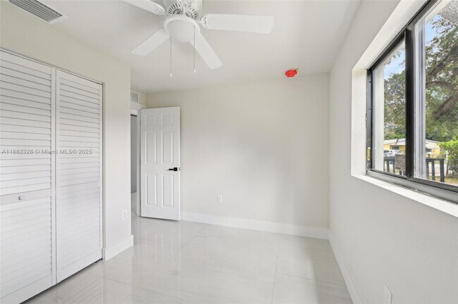 Building Photo - 10344 NW 29th Ave