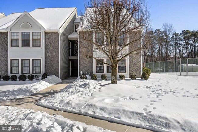 Building Photo - 1 Bridgewater Dr