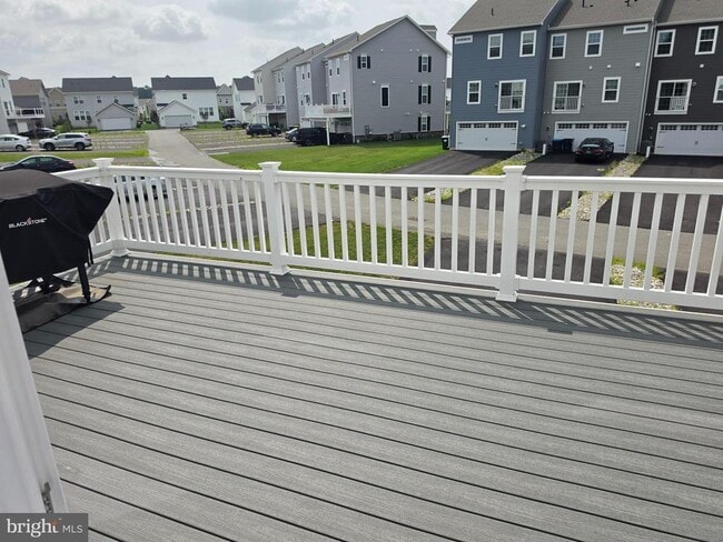 Building Photo - 844 New Castle Landing Dr