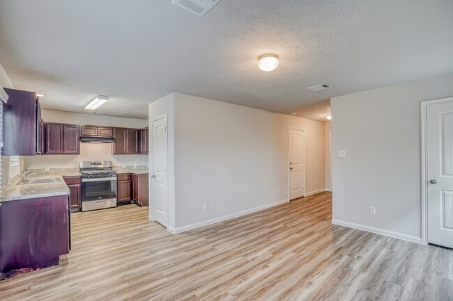 Building Photo - 13015 Bella Vida Ln