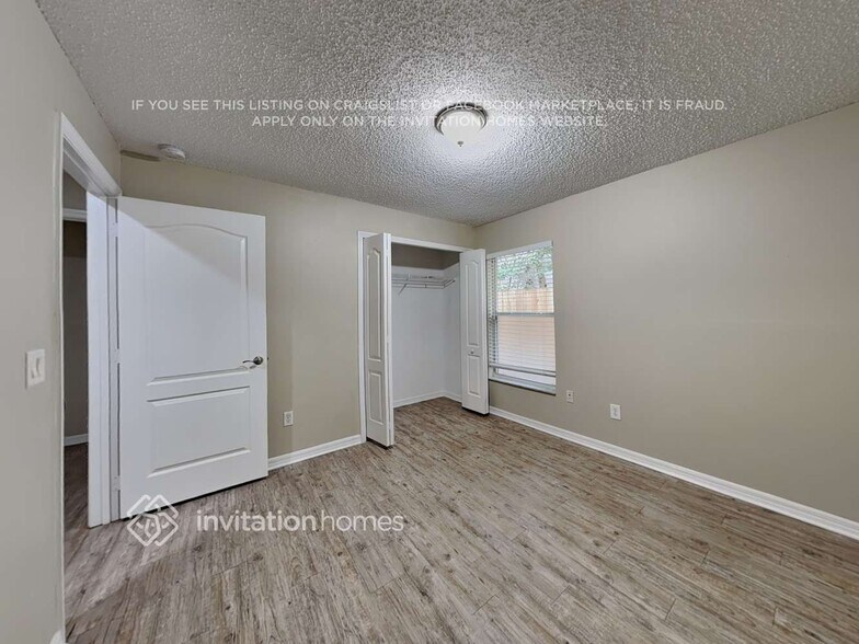 Building Photo - 1149 Cherry Valley Way