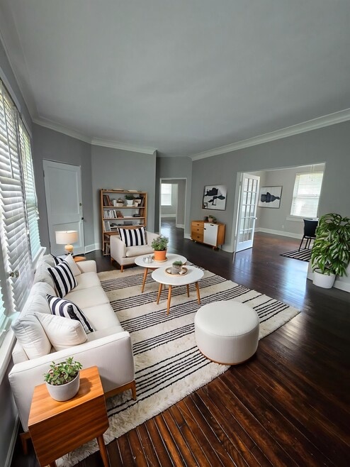 Building Photo - Overton Garden Apartments