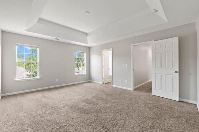 Building Photo - Spacious 4bed/2.5bath Home in Charlotte