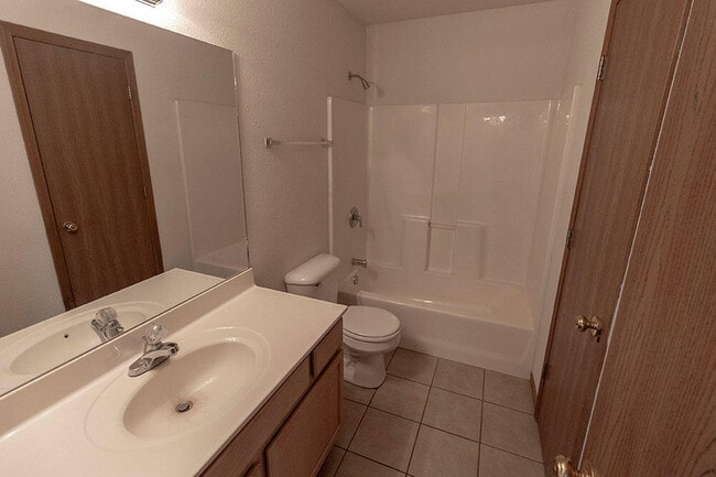 Building Photo - 1635 Bold Ruler Ct