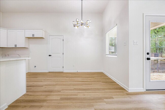 Building Photo - Stunning New Construction House in East Memphis!