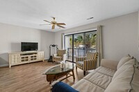 Building Photo - 76 S Reindeer Rd