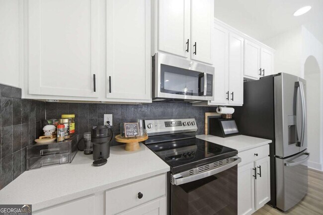 Building Photo - 2360 Rex Dr