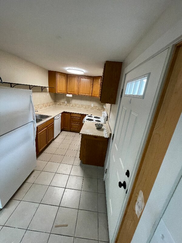 Building Photo - 9891 Heytesbury Ln