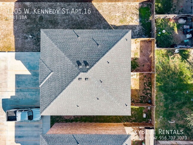Building Photo - 1105 W Kennedy St