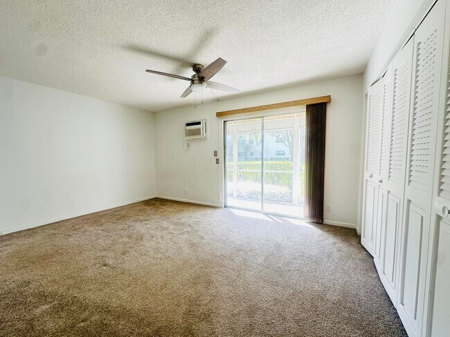 Building Photo - 129 Brighton D