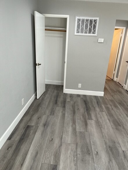 Building Photo - 502 Hope Ter