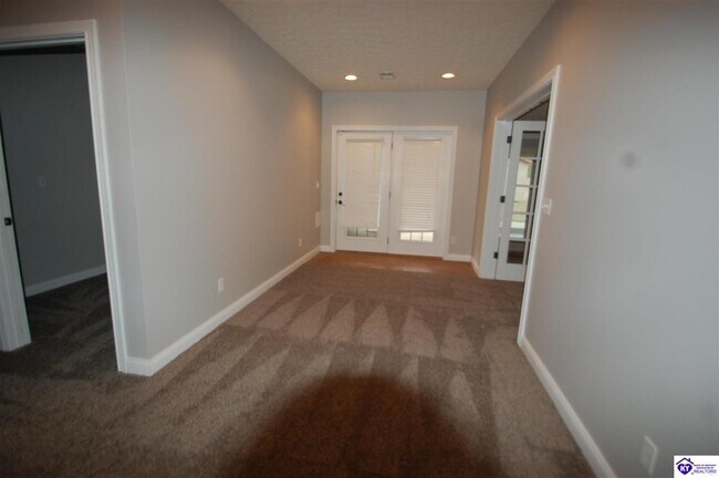 Building Photo - 223 S Rushmore Dr