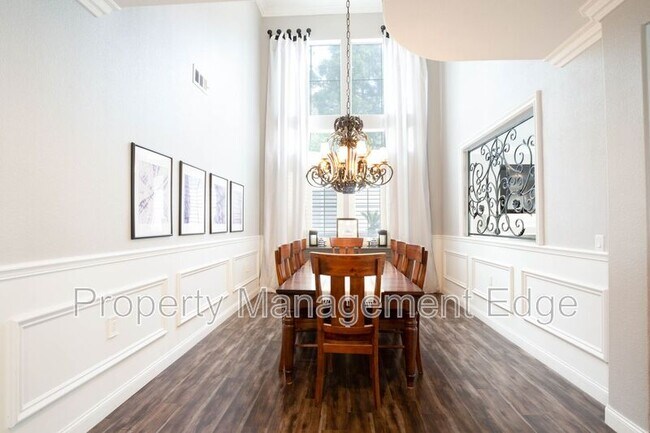 Building Photo - 23788 Sonata Dr